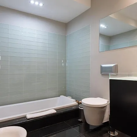 Penthouse With Private Swimming Pool *