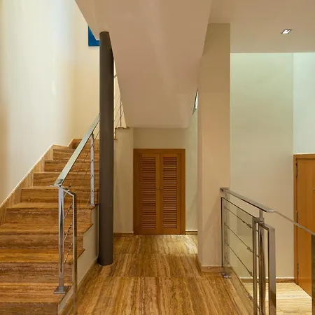 Penthouse With Private Swimming Pool Apartment